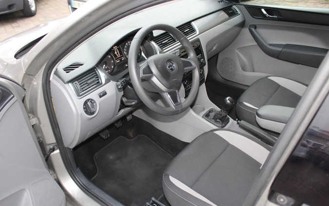 Skoda RAPID cena 35900 przebieg: 63995, rok produkcji 2014 z Baranów Sandomierski małe 326